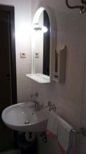 Hotel Violetta Parma Exteriör bild
