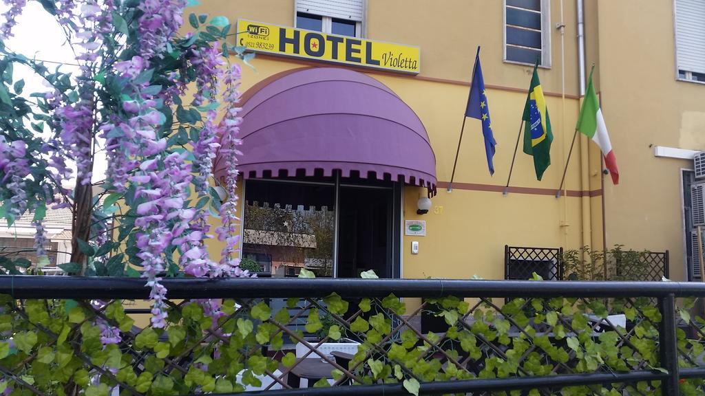 Hotel Violetta Parma Exteriör bild