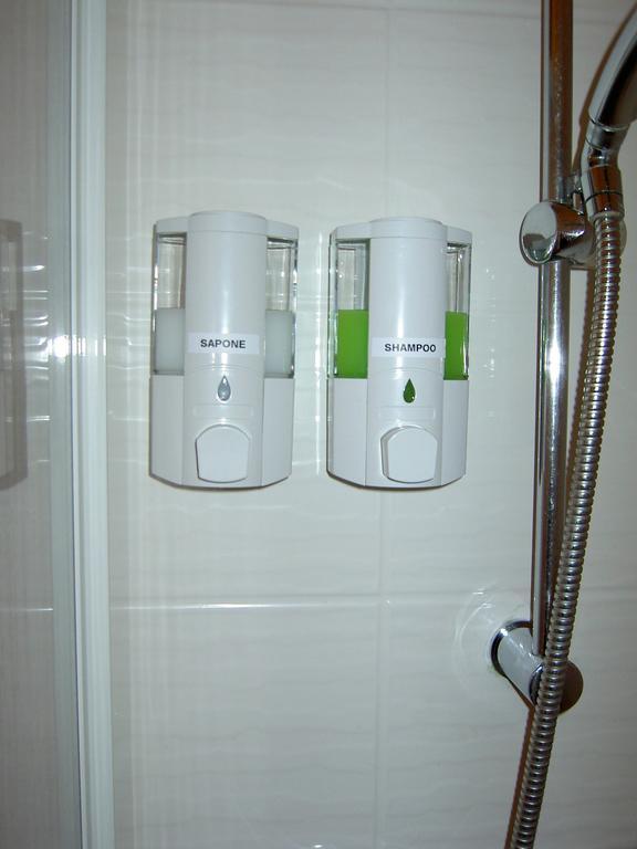 Hotel Violetta Parma Rum bild