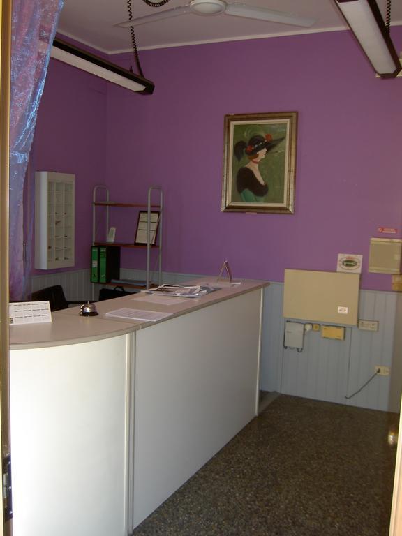 Hotel Violetta Parma Exteriör bild