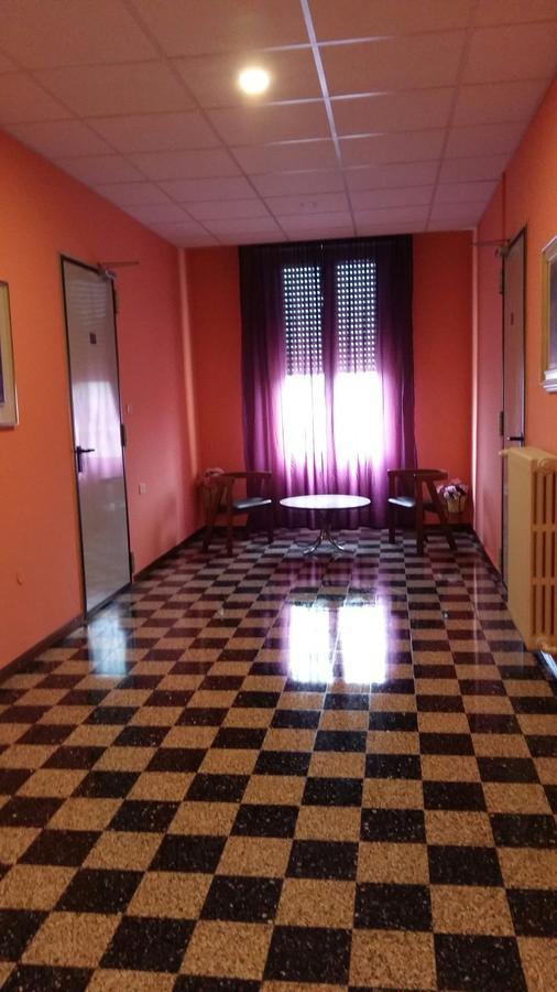 Hotel Violetta Parma Exteriör bild